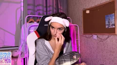 caseydoesntknow online show from October 19, 5:50 pm