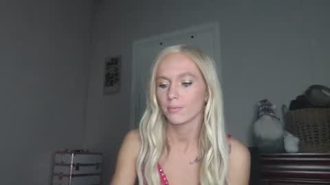 Casey Lakes online show from November 3, 11:39 pm