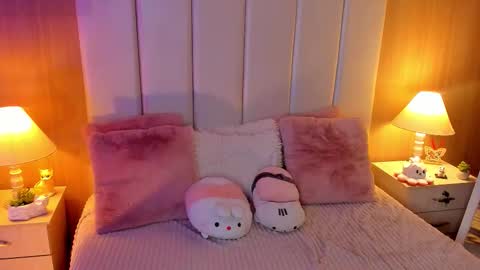 Casey Pierce  New Account online show from November 17, 8:33 pm