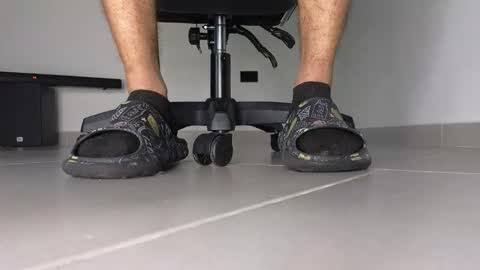 cash_master777 online show from December 17, 4:25 pm