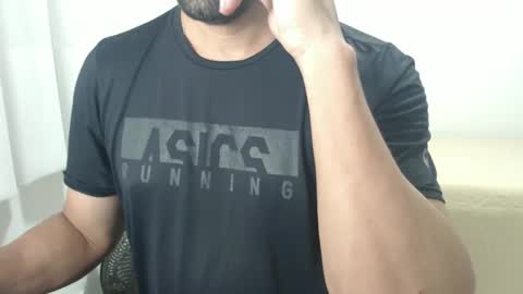 Snapshot of cashmastermuscle77 chatting on January 30, 2:49 am cashmastermuscle77 online show from January 30, 2:49 am