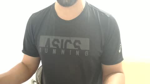 Snapshot of cashmastermuscle77 chatting on January 19, 1:12 pm cashmastermuscle77 online show from January 19, 1:12 pm