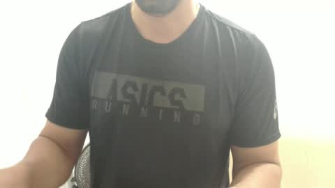 Snapshot of cashmastermuscle77 chatting on February 5, 10:19 am cashmastermuscle77 online show from February 5, 10:19 am