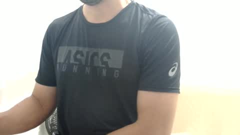 Snapshot of cashmastermuscle77 chatting on January 29, 10:22 pm cashmastermuscle77 online show from January 29, 10:22 pm