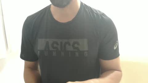 Snapshot of cashmastermuscle77 chatting on February 3, 10:14 am cashmastermuscle77 online show from February 3, 10:14 am