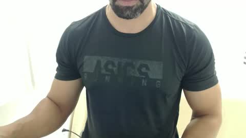 cashmastermuscle77 online show from May 15, 10:12 am