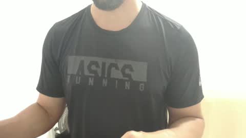 Snapshot of cashmastermuscle77 chatting on January 18, 1:29 pm cashmastermuscle77 online show from January 18, 1:29 pm