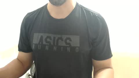 Snapshot of cashmastermuscle77 chatting on January 26, 10:13 pm cashmastermuscle77 online show from January 26, 10:13 pm