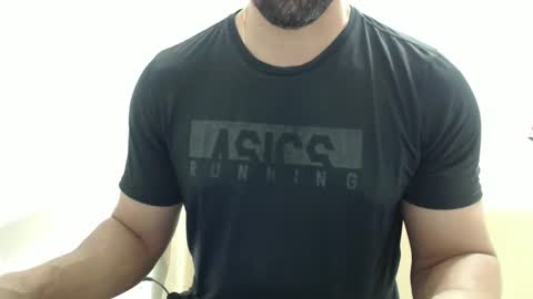 Snapshot of cashmastermuscle77 chatting on September 16, 7:28 pm cashmastermuscle77 online show from September 16, 7:28 pm