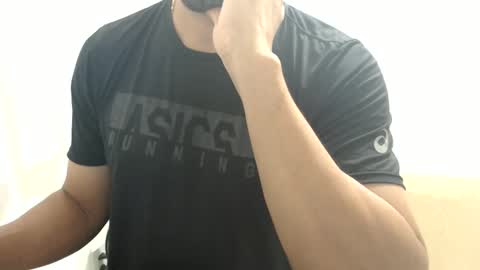 Snapshot of cashmastermuscle77 chatting on January 30, 10:29 am cashmastermuscle77 online show from January 30, 10:29 am