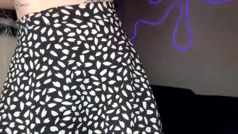 Cassandra online show from February 24, 6:22 pm