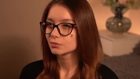 Cassie online show from February 3, 4:33 pm