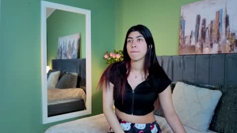 cassie_bloom online show from April 5, 3:14 am