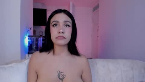 Cassie Jones online show from March 25, 10:05 pm