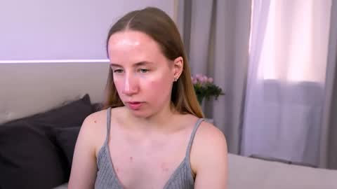Snapshot of cassie_kelman chatting on September 14, 9:27 pm Cassie online show from September 14, 9:27 pm