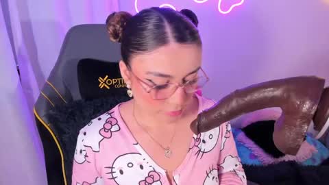 Bela igzaii9r online show from May 21, 10:38 pm
