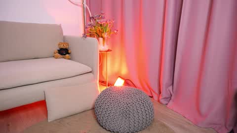 cassievos online show from February 25, 8:07 am