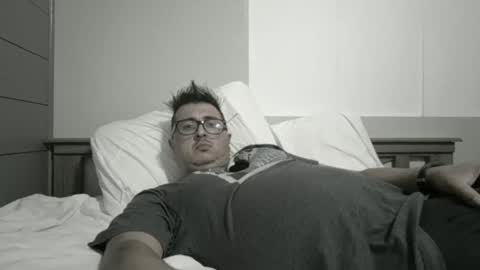 Snapshot of castortroyyyyy chatting on March 2, 4:28 am Castor troyyyyy online show from March 2, 4:28 am