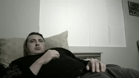 Snapshot of castortroyyyyy chatting on February 1, 9:32 am Castor troyyyyy online show from February 1, 9:32 am