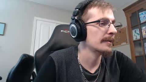 casuallycorrupt online show from November 15, 1:40 am