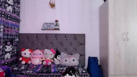 Mila online show from November 20, 4:55 am