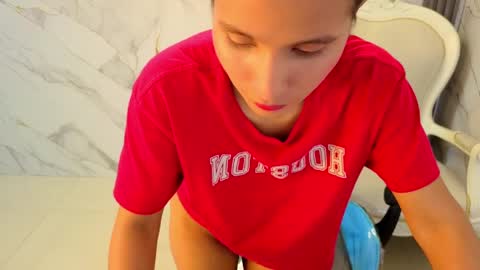 cataleya23_a online show from April 7, 8:22 pm