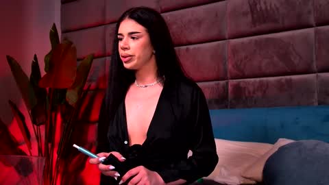 CatalynaVega online show from April 5, 3:31 pm