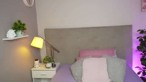 Caterine Zapata  online show from December 15, 3:24 am