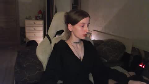 Snapshot of cath_dysphoria_ chatting on October 3, 8:28 pm CATH online show from October 3, 8:28 pm
