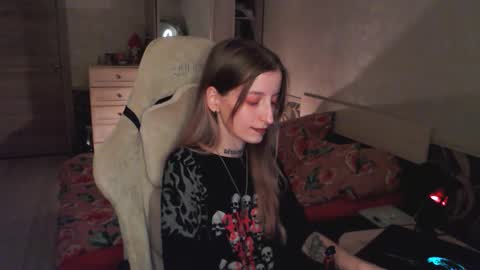 Snapshot of cath_dysphoria_ chatting on September 25, 8:27 pm CATH online show from September 25, 8:27 pm