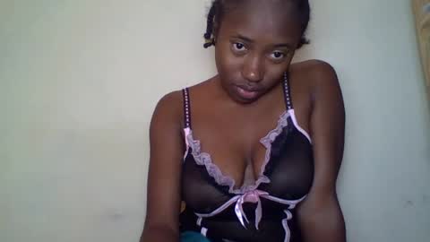 cathia_bella online show from July 7, 6:47 am