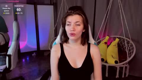 cathybarnes online show from November 12, 4:04 am