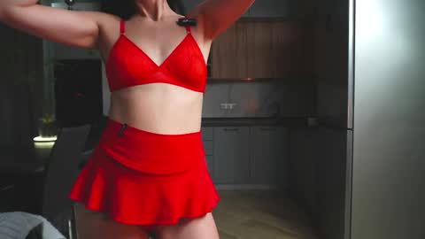 catolinanight online show from December 3, 9:43 am