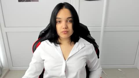 Catrine online show from May 26, 6:41 am