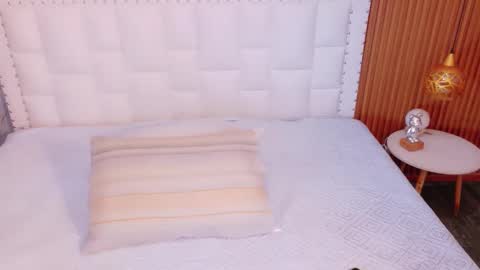 CATALEYA  online show from February 9, 1:04 pm