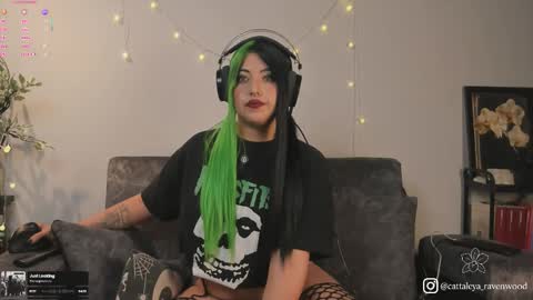 Cattaleya Ravenwood online show from March 17, 12:32 pm