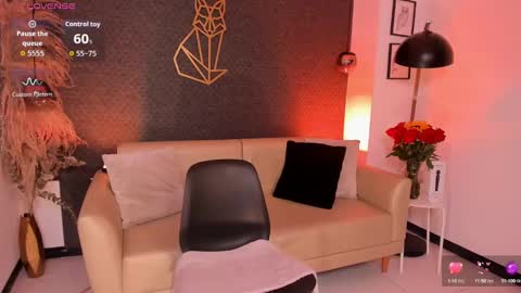 catvalentinee_ online show from October 15, 6:49 am