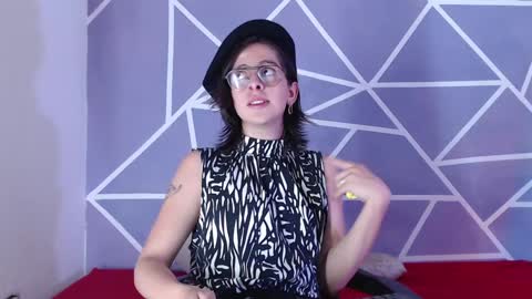 cava_pretty online show from January 13, 7:00 am