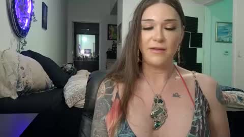 Cayla online show from July 24, 7:16 am