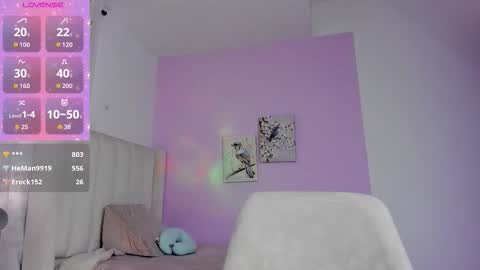 Snapshot of caylin_jordan chatting on October 12, 1:15 pm Cay online show from October 12, 1:15 pm
