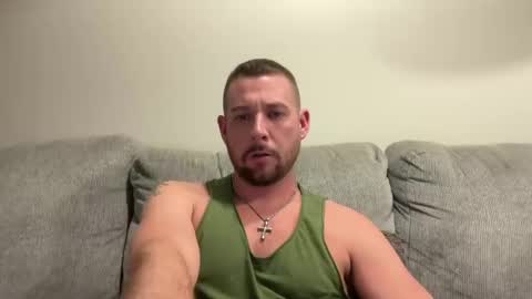 Snapshot of cboyy20 chatting on January 8, 12:17 am cboyy20 online show from January 8, 12:17 am