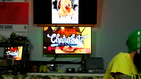 Snapshot of ccgreysweatpants chatting on January 12, 5:34 am WHAT CAN YOU GET US TO DO online show from January 12, 5:34 am