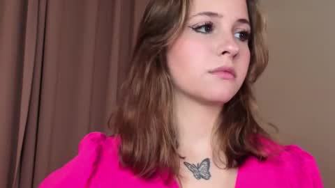 Lina  online show from March 3, 7:10 pm