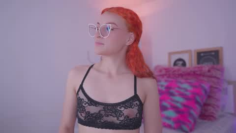 Snapshot of celeste_blazze chatting on September 15, 5:36 pm Celeste online show from September 15, 5:36 pm