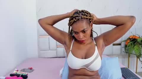 celeste_smmith_ online show from July 6, 7:49 pm