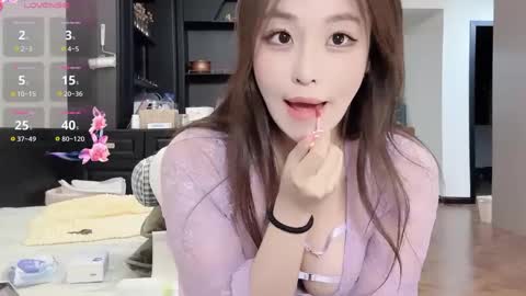 Snapshot of celestisse1 chatting on October 5, 12:02 pm celestisse1 online show from October 5, 12:02 pm