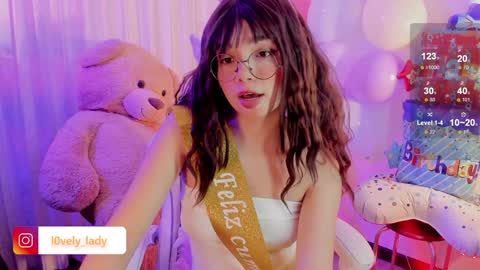 Snapshot of celestte_ruizz chatting on February 7, 12:53 am        700   110 p  online show from February 7, 12:53 am