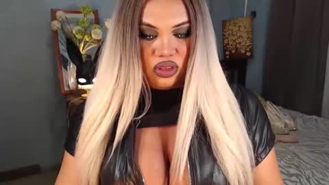 cellinekittcumerr online show from September 20, 4:10 pm