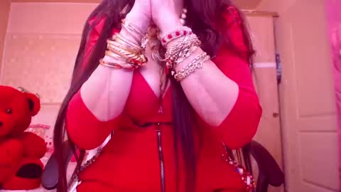 Cerise online show from March 8, 6:32 am