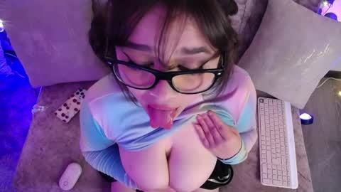 charlotte online show from April 10, 6:23 pm